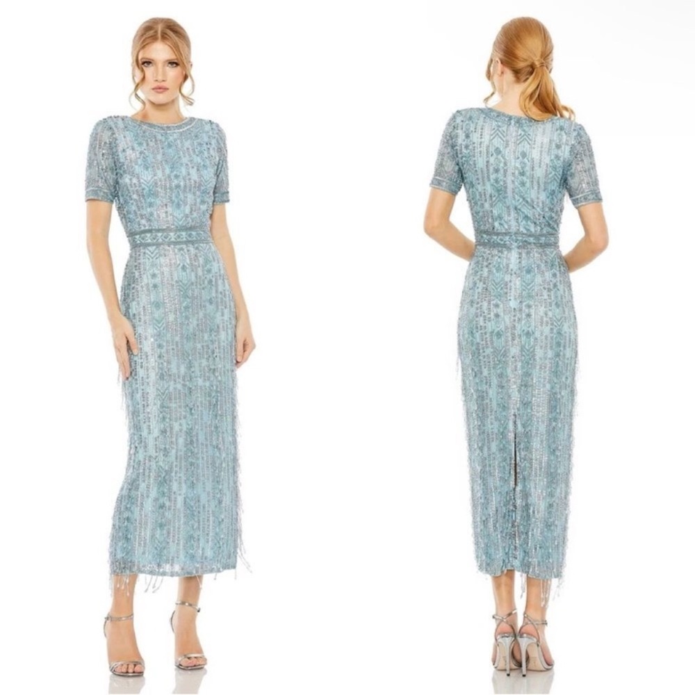 MAC DUGGAL French Blue High Neck Short Sleeve Crystal Fringe Column Gown Reemoly